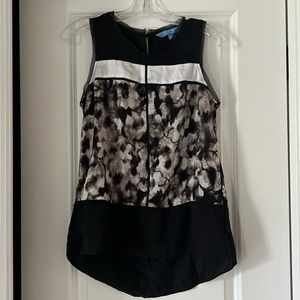 Simply Vera Wang Top Black & White  Floral Tank Top Size Small